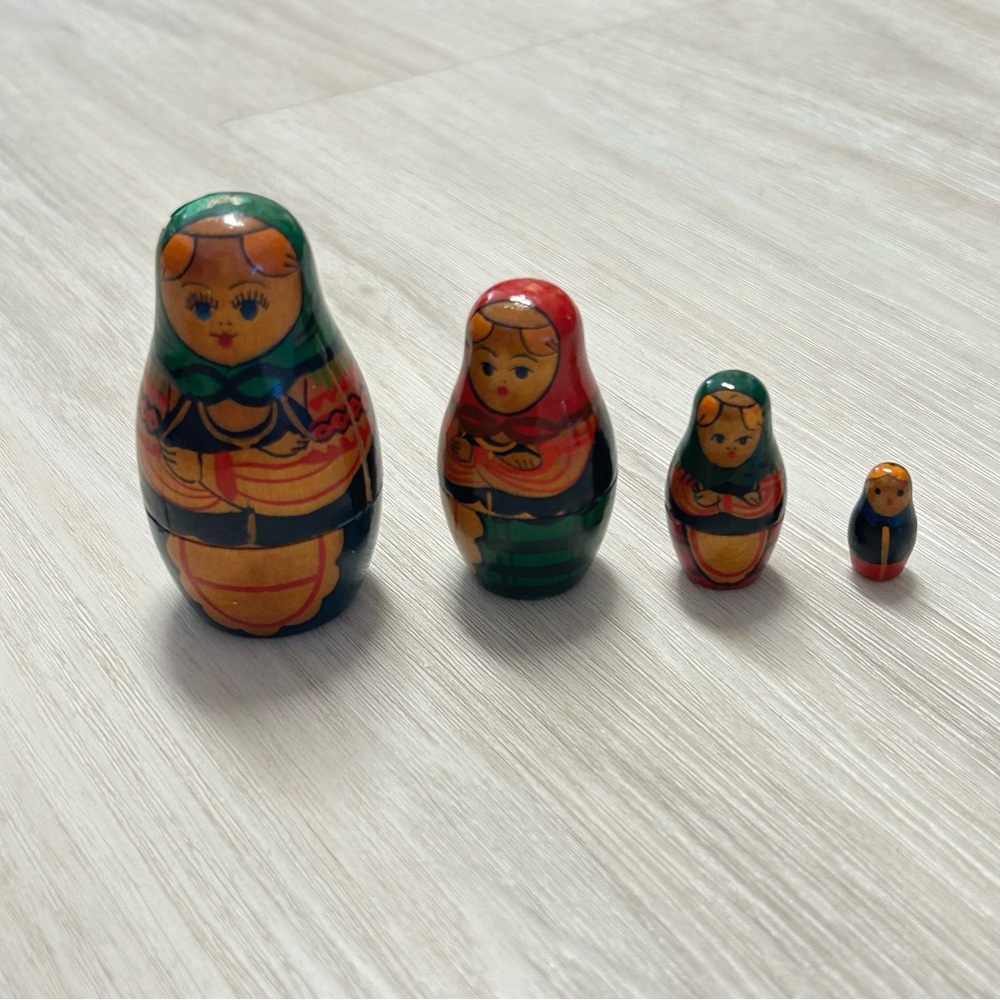 Russian Matryoshka Nesting‎ Dolls wood wooden painted